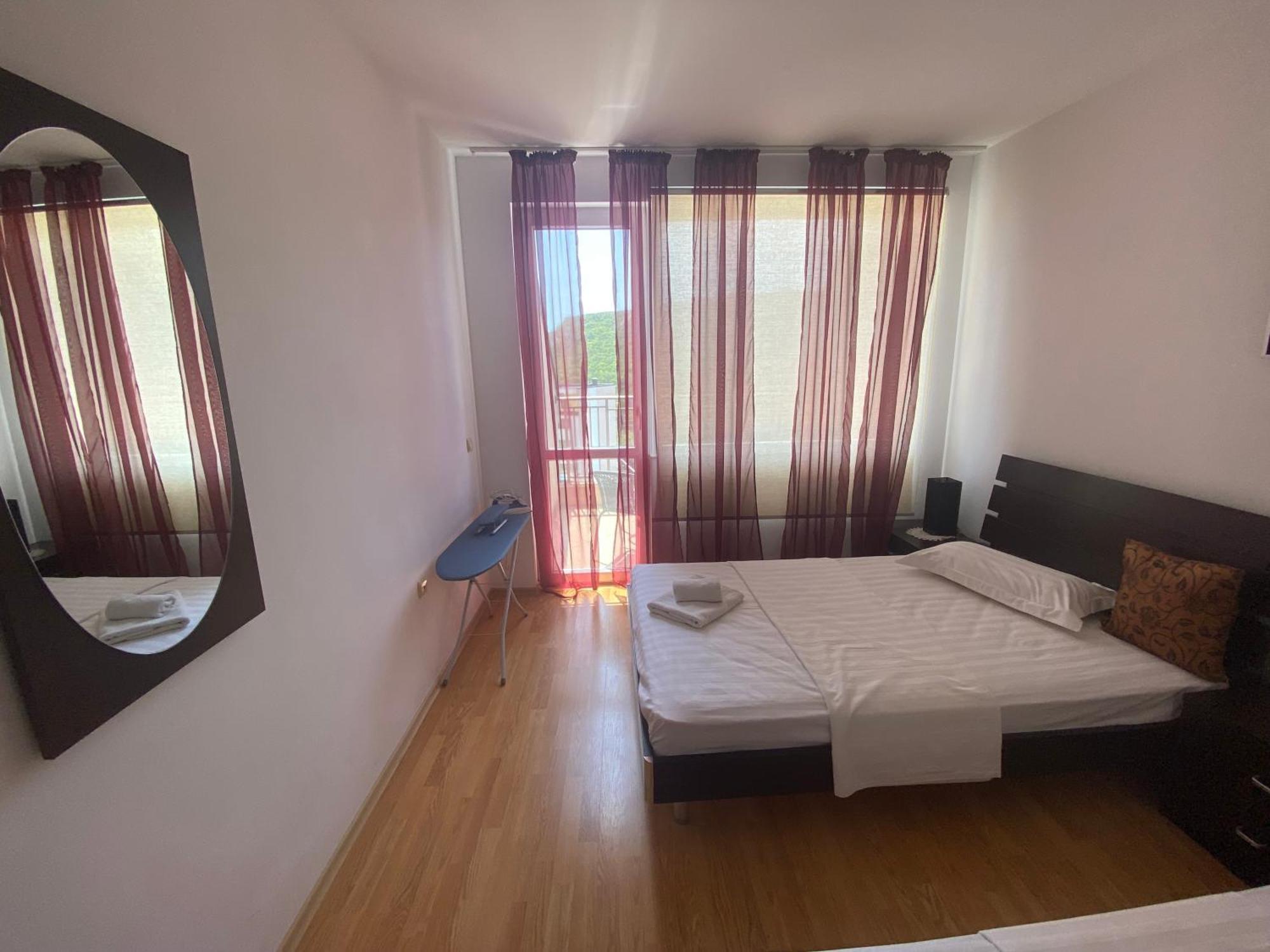 Kavarna Hills Zewnętrze zdjęcie