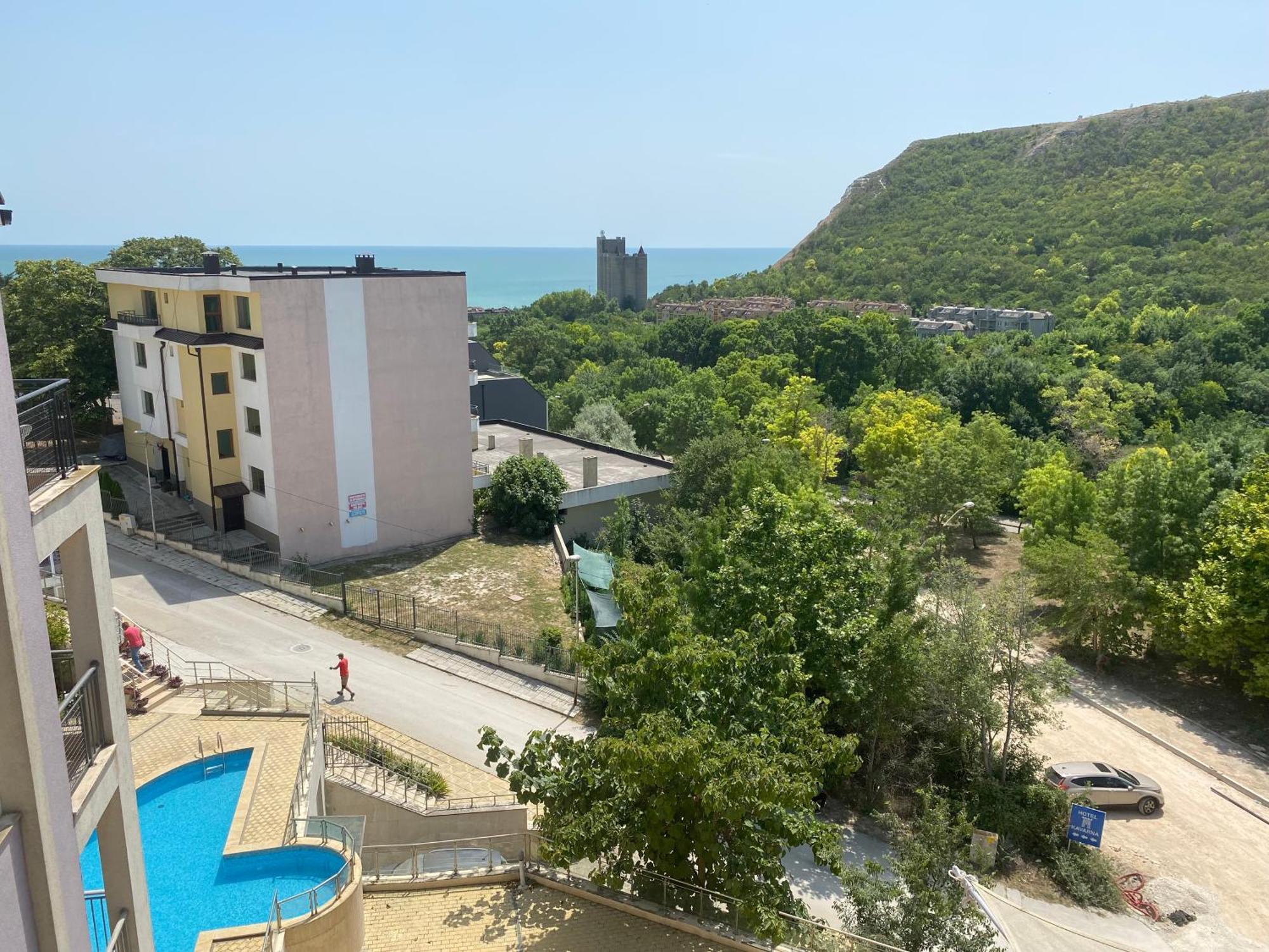 Kavarna Hills Zewnętrze zdjęcie
